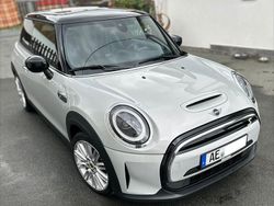 Silber Gebraucht 2022 Mini Cooper SE Classic Kleinwagen | 16.800 € (Fairer Preis)