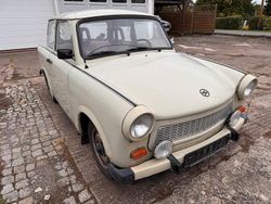 Weiß Gebraucht 1987 Trabant 601 Limousine | 1.900 €