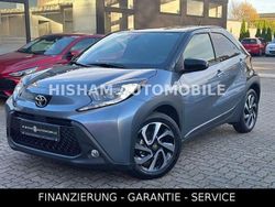 Celestite grey (1k3)/ black mi Gebraucht 2025 Toyota Aygo X SUV | 15.490 € (Guter Preis)