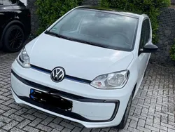 Weiß Gebraucht 2021 VW e-up! Kleinwagen | 12.700 € (Guter Preis)