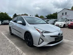 Silber Gebraucht 2017 Toyota Prius Executive Kleinwagen | 17.999 € (Fairer Preis)
