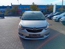 Silber Gebraucht 2017 Opel Zafira Tourer Van / Kleinbus | 6.990 € (Etwas zu teuer)