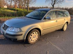 Gebraucht 2004 VW Passat Basis Kombi | 1.999 € (Fairer Preis)