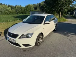 Weiß Gebraucht 2014 Seat Toledo Reference Limousine | 5.400 € (Superpreis)