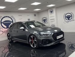 Grau Gebraucht 2024 Audi RS4 Sport Kombi | 79.000 € (Fairer Preis)
