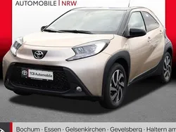 Beige Gebraucht 2024 Toyota Aygo Kleinwagen | 17.489 € (Fairer Preis)