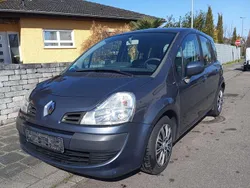 Grau Gebraucht 2012 Renault Modus Van / Kleinbus | 5.400 €