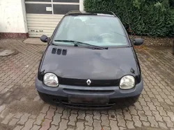 Schwarz Gebraucht 2005 Renault Twingo Kleinwagen | 999 € (Guter Preis)