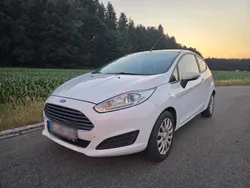 Weiß Gebraucht 2015 Ford Fiesta Kleinwagen | 2.900 € (Superpreis)