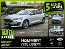 Polarsilber (metallic) Gebraucht 2023 Ford Focus Titanium Limousine | 19.890 € (Guter Preis)