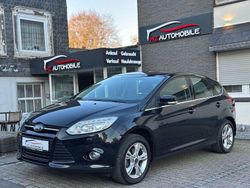 Pantherschwarz metallic Gebraucht 2012 Ford Focus Champions Edition Limousine | 4.990 € (Fairer Preis)