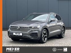 Siliziumgrau metallic Gebraucht 2024 VW Touareg Basis SUV | 59.490 € (Fairer Preis)