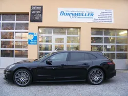 Tiefschwarzmetallic (metallic) Gebraucht 2019 Porsche Panamera Sport Limousine | 52.000 € (Superpreis)