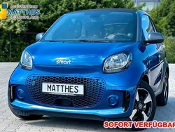 Mitternachtsblau metallic Gebraucht 2021 Smart ForTwo Electric Drive Passion Kleinwagen | 11.899 € (Fairer Preis)
