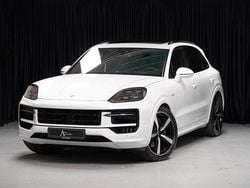 Weiß Gebraucht 2024 Porsche Cayenne SUV | 117.990 €