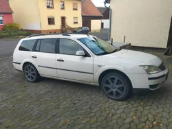 Weiß Gebraucht 2004 Ford Mondeo Viva Kombi | 1.100 € (Guter Preis)