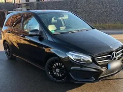 Schwarz Gebraucht 2018 Mercedes B220 Van / Kleinbus | 14.500 €