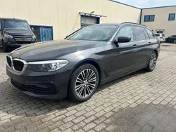 Grau Gebraucht 2019 BMW 520 Sport Line Kombi | 13.800 €