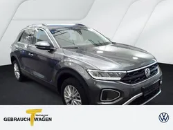 Grau Gebraucht 2024 VW T-Roc Life SUV | 21.690 € (Guter Preis)
