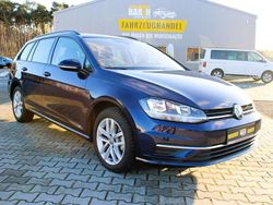 Blau Gebraucht 2019 VW Golf VII Comfortline Kombi | 19.999 € (Fairer Preis)