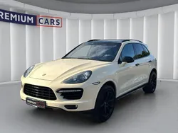 Schwarz Gebraucht 2013 Porsche Cayenne Turbo S Sport SUV | 31.990 €