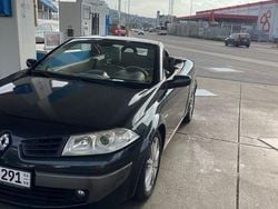 Grau Gebraucht 2006 Renault Mégane Cabriolet Dynamique Cabrio | 2.700 € (Guter Preis)