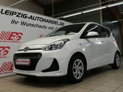 Weiß Gebraucht 2017 Hyundai i10 Trend Kleinwagen | 12.474 € (Etwas zu teuer)