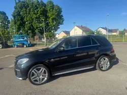 Obsidianschwarz metalliclack Gebraucht 2014 Mercedes ML63 AMG AMG SUV | 29.999 € (Fairer Preis)