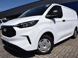 Weiß Gebraucht 2024 Ford Transit Custom Trend Van / Kleinbus | 29.490 € (Fairer Preis)