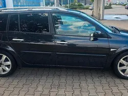 Schwarz Gebraucht 2009 Renault Mégane GrandTour Kombi | 2.000 € (Fairer Preis)