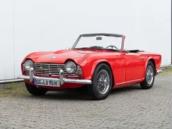 Rot Gebraucht 1964 Triumph TR4 Cabrio | 16.990 €