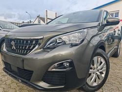 Grau Gebraucht 2019 Peugeot 3008 SUV | 11.543 € (Superpreis)
