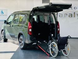 Grün Neu 2025 Peugeot Rifter GT Van / Kleinbus | 44.950 €