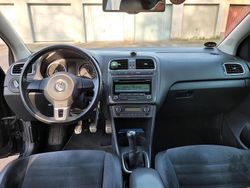 Schwarz Gebraucht 2011 VW Polo Cross Kleinwagen | 6.600 € (Fairer Preis)