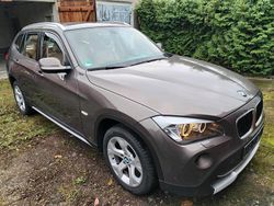 Gold Gebraucht 2011 BMW X1 SUV | 12.990 €