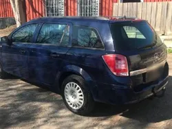 Blau Gebraucht 2010 Opel Astra Kombi | 2.980 € (Guter Preis)