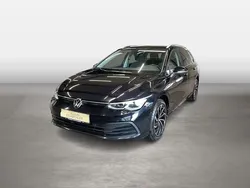 Deep black perleffekt Gebraucht 2022 VW Golf VIII Life Kombi | 18.419 € (Guter Preis)
