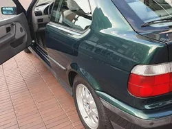 Grün Gebraucht 1998 BMW 316 Coupé | 1.699 € (Guter Preis)