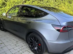 Grau Gebraucht 2023 Tesla Model Y Performance SUV | 36.999 € (Superpreis)