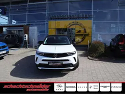 Arktis weiß Gebraucht 2024 Opel Mokka Enjoy SUV | 22.290 € (Guter Preis)
