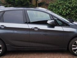 Grau Gebraucht 2017 BMW 218 Active Tourer Sport Line Van / Kleinbus | 10.950 € (Guter Preis)