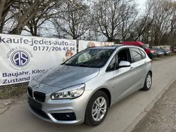 Silber Gebraucht 2015 BMW 218 Active Tourer Sport Line Van / Kleinbus | 11.500 € (Fairer Preis)