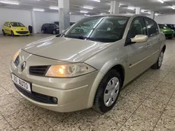 Beige Gebraucht 2008 Renault Mégane II Avantage Limousine | 1.498 € (Guter Preis)