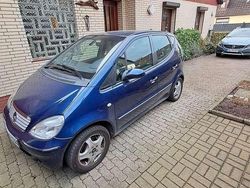 Blau Gebraucht 2003 Mercedes A160 Classic Limousine | 2.300 € (Fairer Preis)