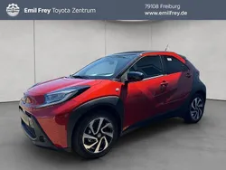 Rot Neu 2025 Toyota Aygo Kleinwagen | 19.990 €
