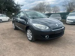 Grau Gebraucht 2011 Renault Fluence Dynamique Limousine | 2.500 € (Fairer Preis)