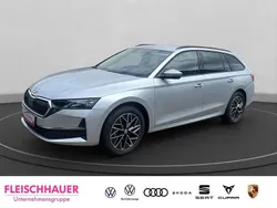 Silber Gebraucht 2024 Skoda Octavia Selection Kombi | 27.690 € (Fairer Preis)
