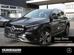 Kosmosschwarz metallic Gebraucht 2025 Mercedes GLA180 Progressive SUV | 36.190 € (Guter Preis)