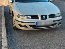 Grau Gebraucht 2005 Seat Leon Kleinwagen | 300 € (Superpreis)