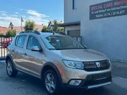 Beige Gebraucht 2020 Dacia Sandero Prestige Kleinwagen | 10.990 € (Etwas zu teuer)